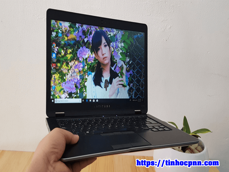 Laptop Dell Latitude 6430u core i5 ram 4G ssd 120G 5