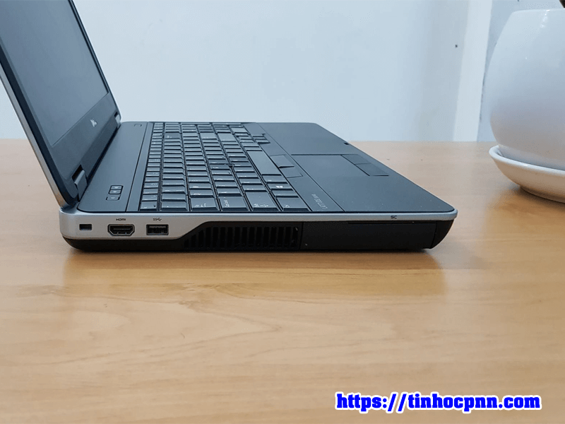 Laptop Dell Latitude E6540 laptop do hoa render choi game cau hinh khung gia re