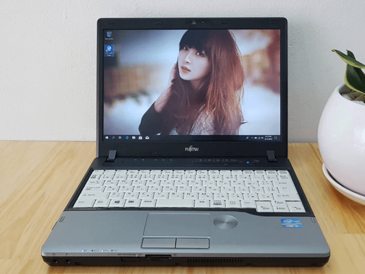 Laptop Fujitsu LIFEBOOK P772 G core i5 SSD 120G 5