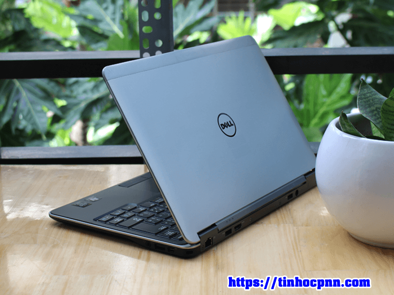 Laptop Dell Latitude E7240 - Top 5 laptop văn phòng giá tốt
