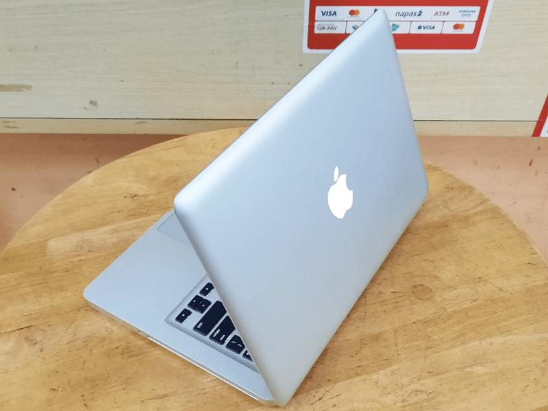 Macbook Pro 2012 13 inch core i5 ram 8GB SSD 240GB macbook cu gia re hcm 1